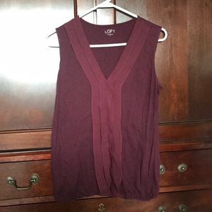 maroon tank top